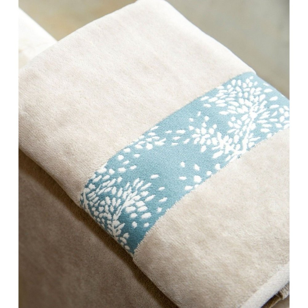 YVES DELORME Rameaux Hand Towel (55cm x 100cm) 22”x39” (F3)